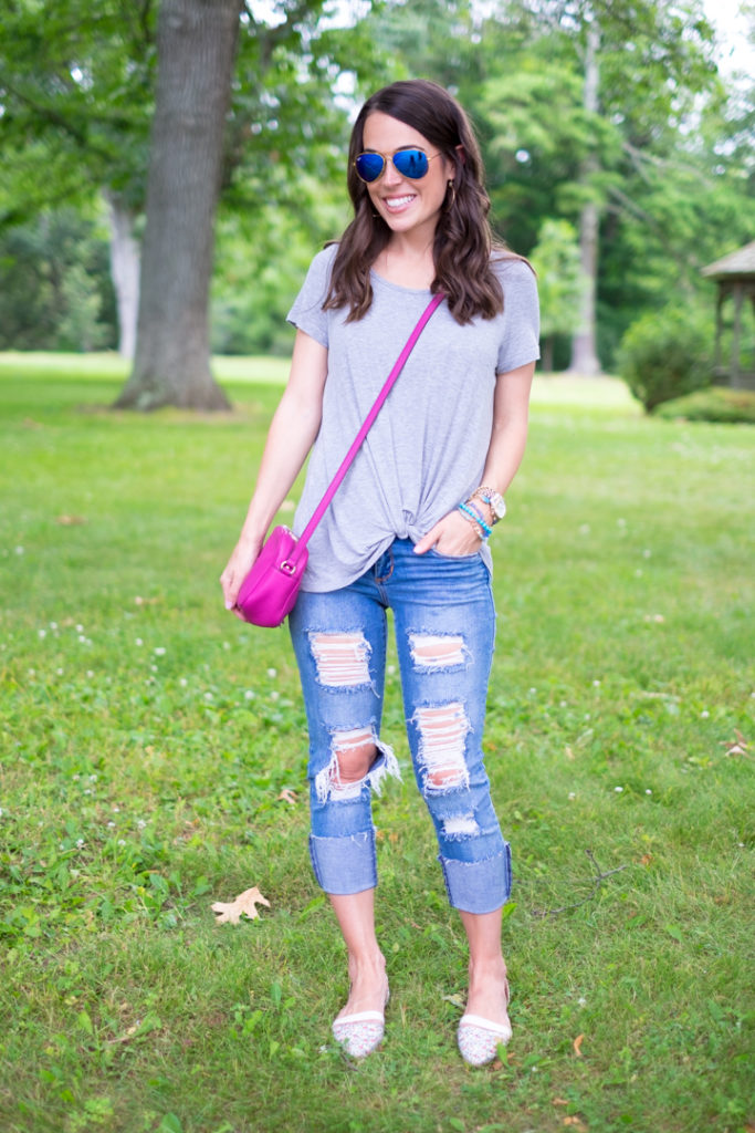 ripped jeans outfit