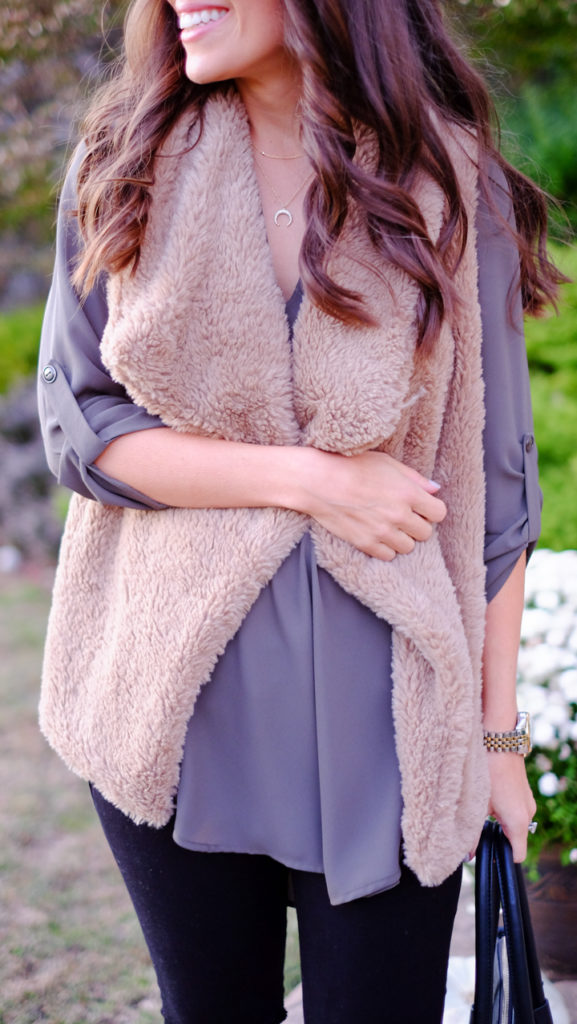 bb-dakota-faux-fur-vest