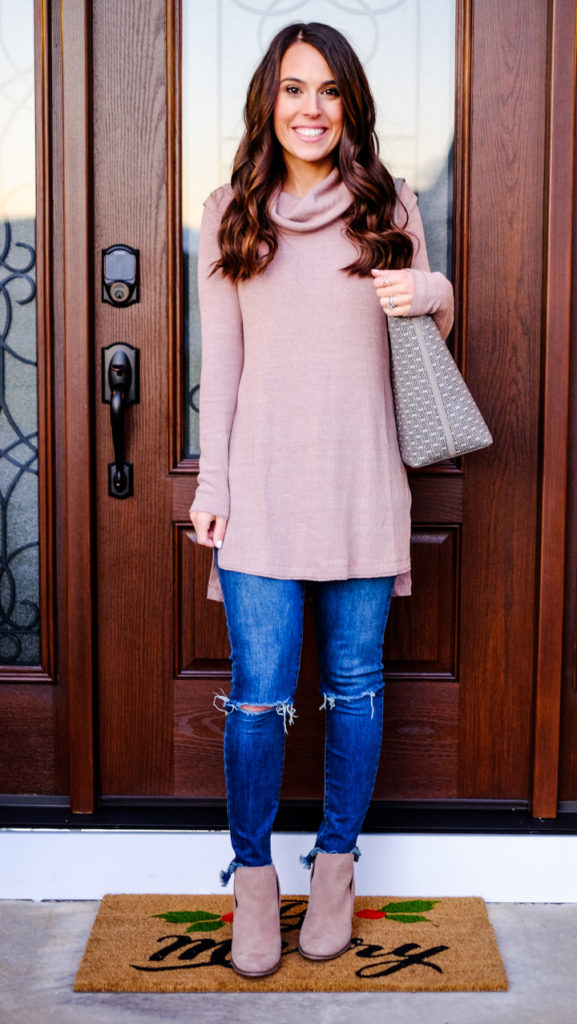 casual-sweater-outfit