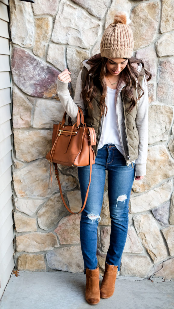 winter-outfit-beanie-vest-and-hoodie