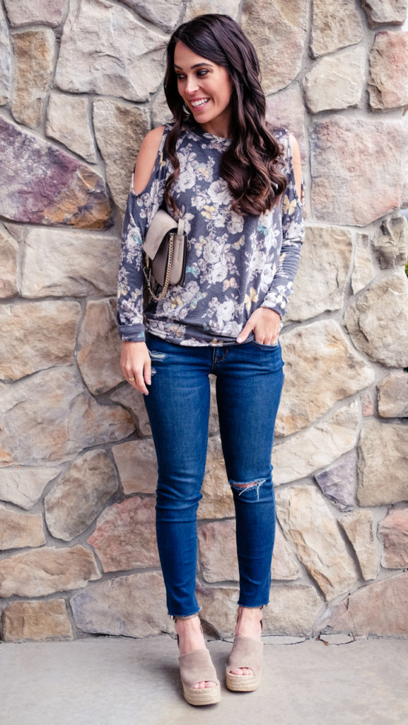 bobeau cold shoulder sweatshirt outfit