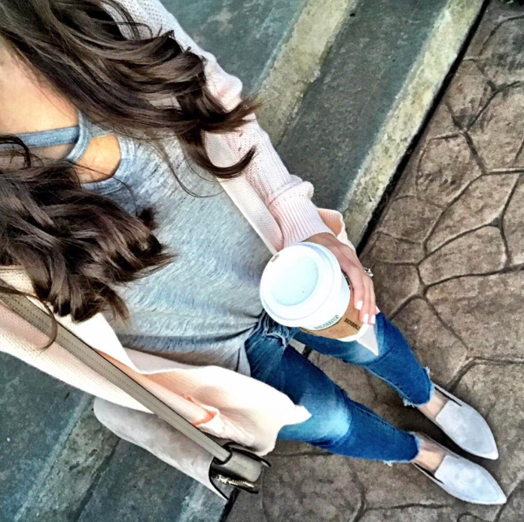 Blush pink cardigan casual outfit idea