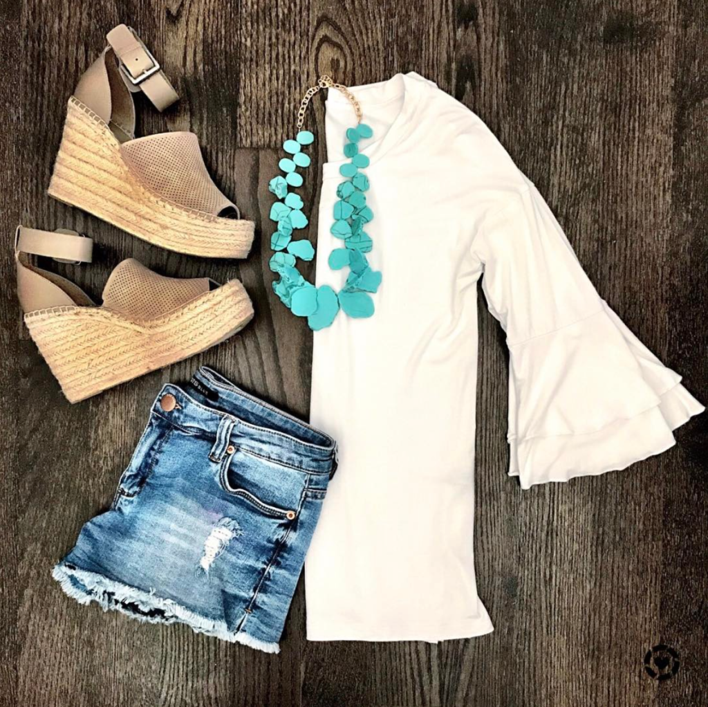 ruffle sleeve tee spring outfit idea