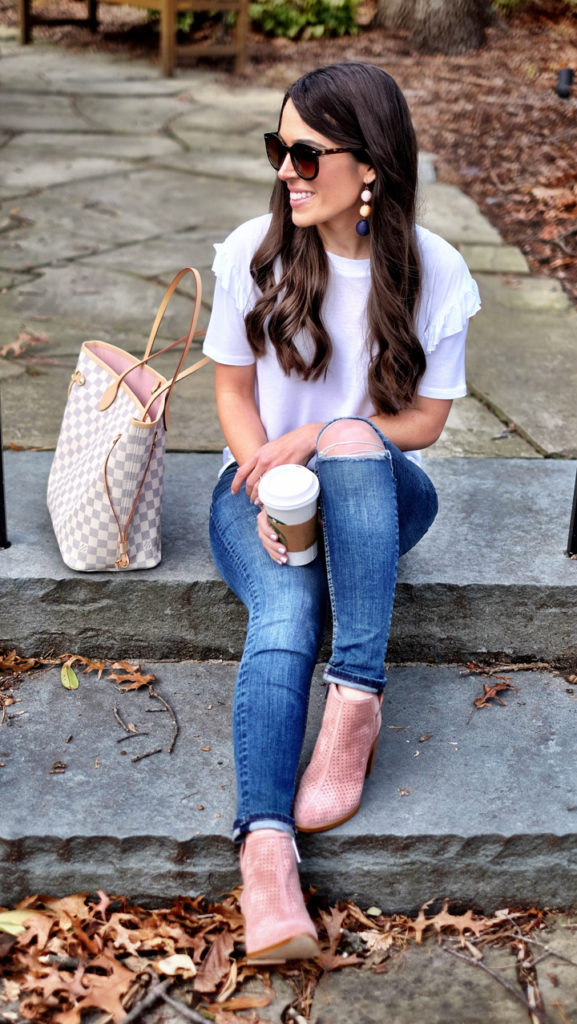 white tee outfit