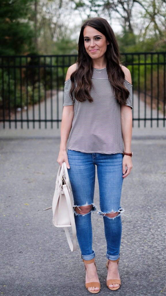 ripped jeans casual outfit